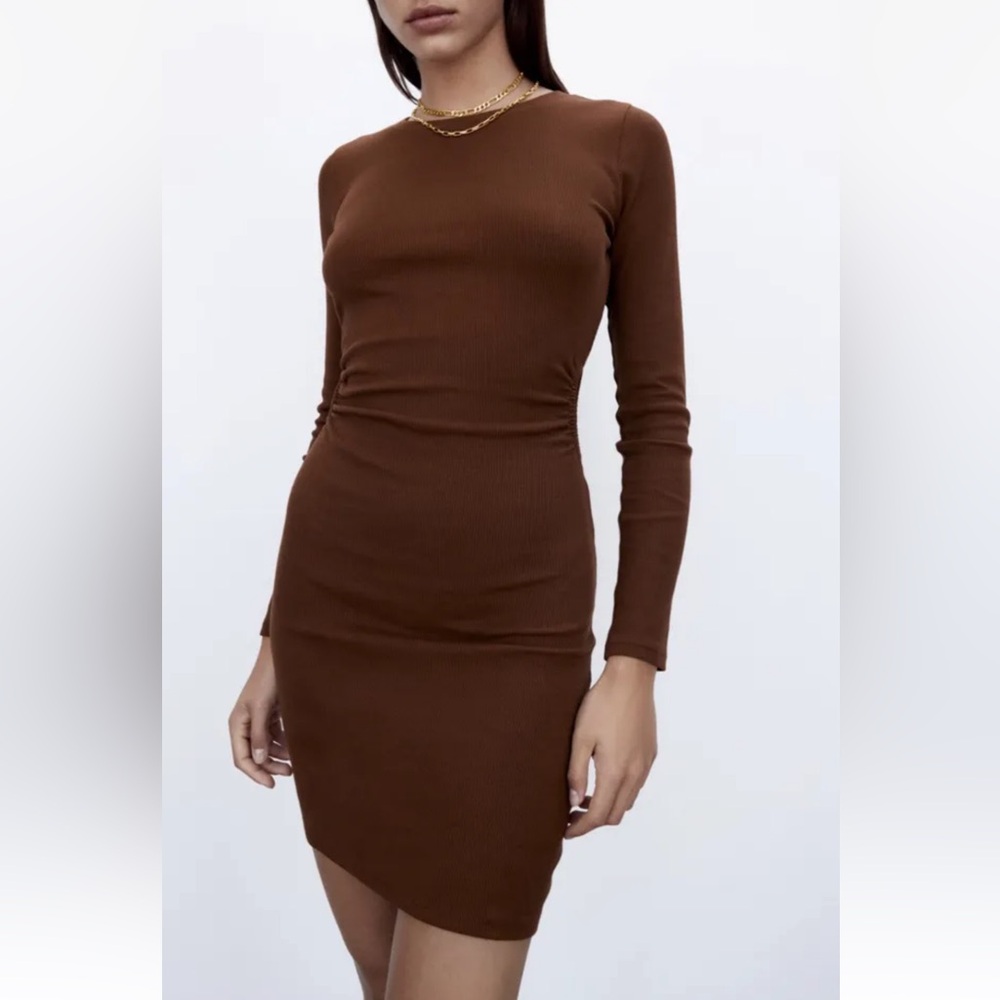 Zara CUT OUT DRESS
Brown 0/3253/818/700/02